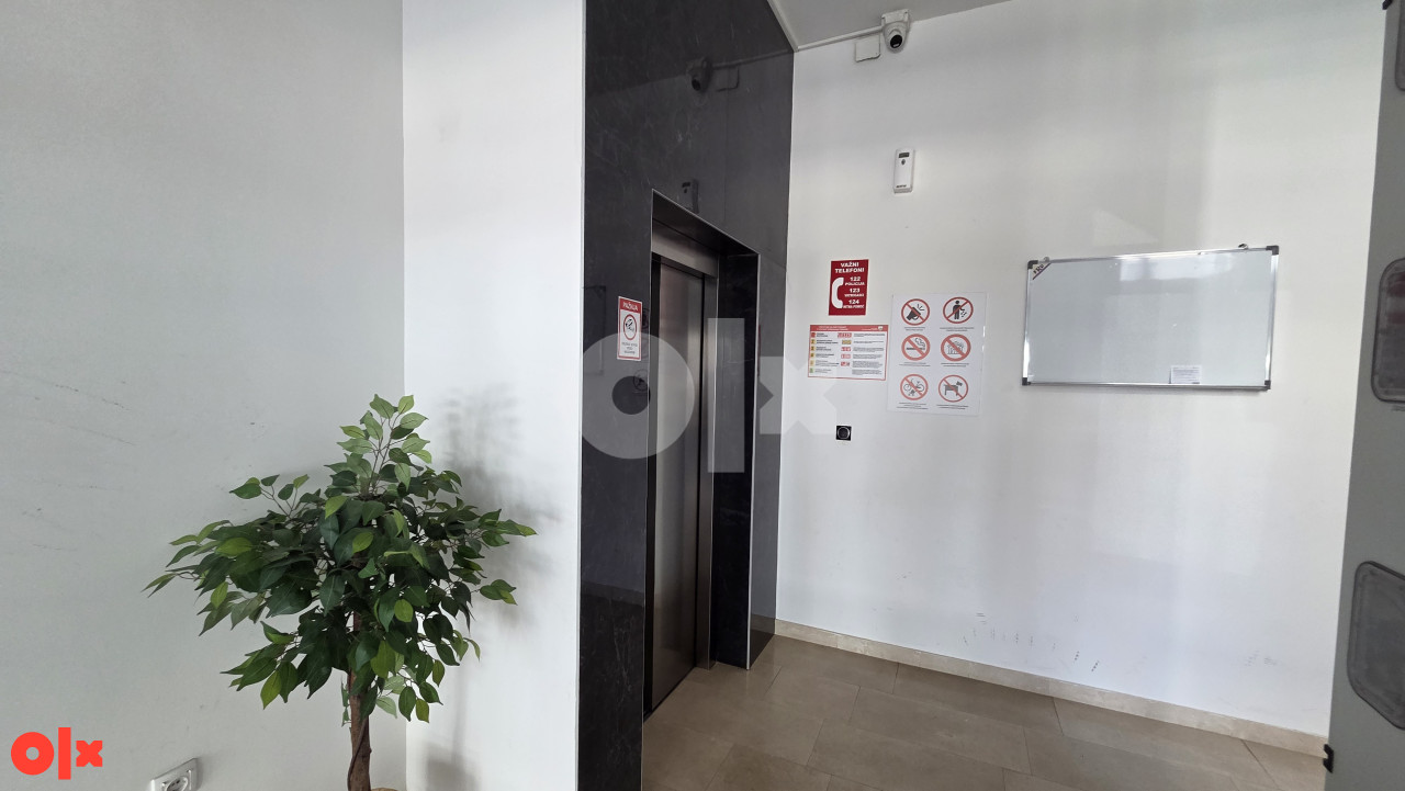Moderno namješten trosoban stan Istočno Sarajevo 76 m2 3