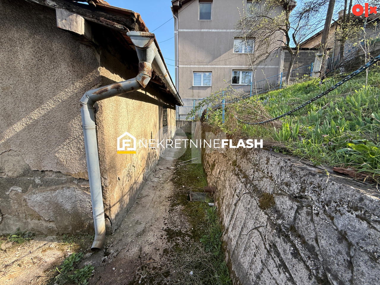 FLASH: Kuća - ZENICA - Brist / Zmajevačka 11