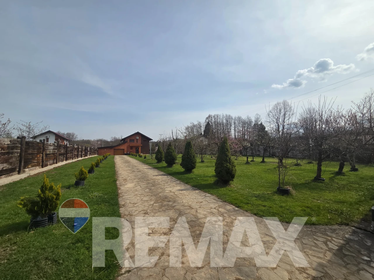 Luksuzno imanje-vikend kuća,spa/sauna,ladara,potok,smart home 2