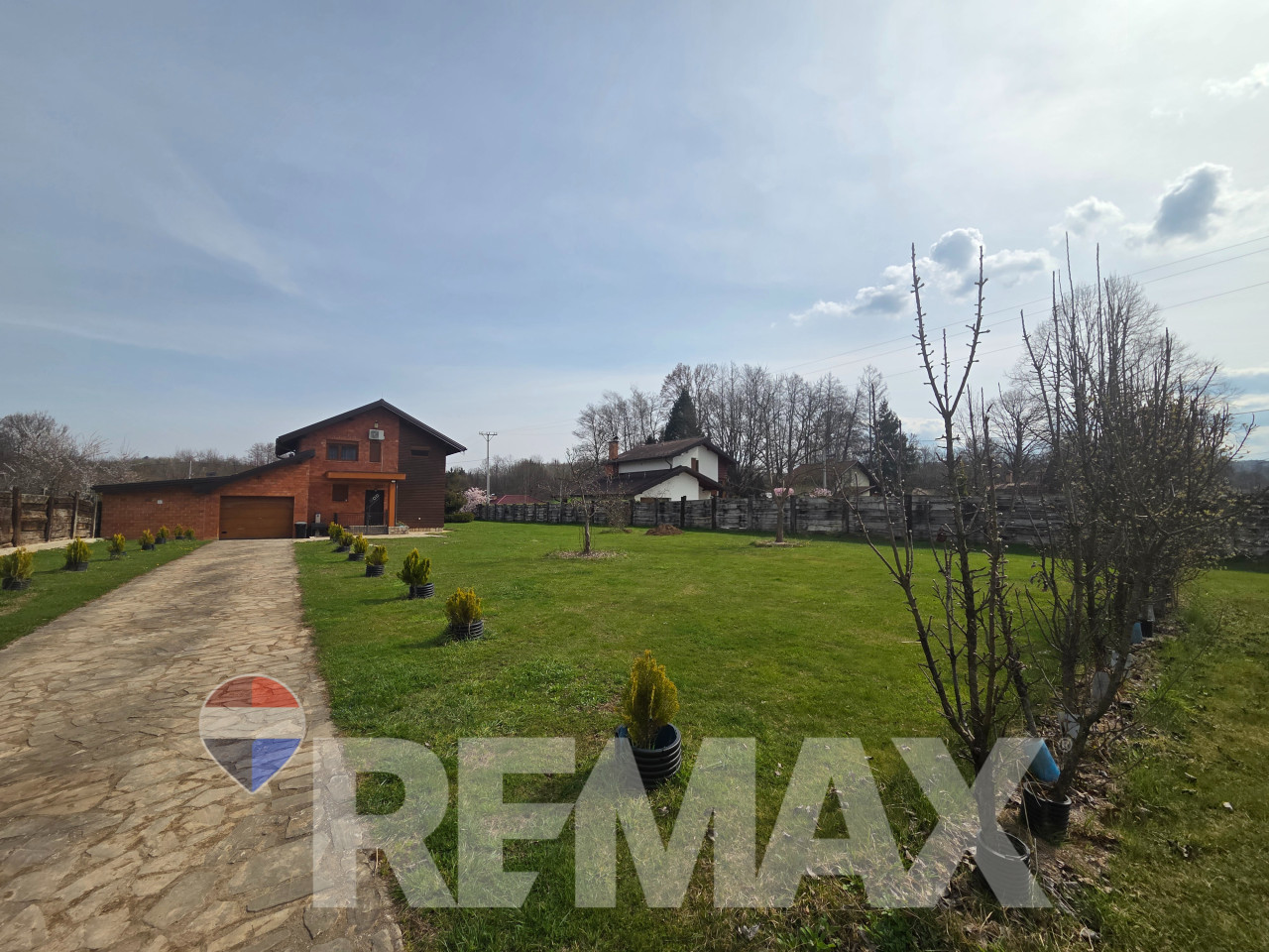 Luksuzno imanje-vikend kuća,spa/sauna,ladara,potok,smart home 3