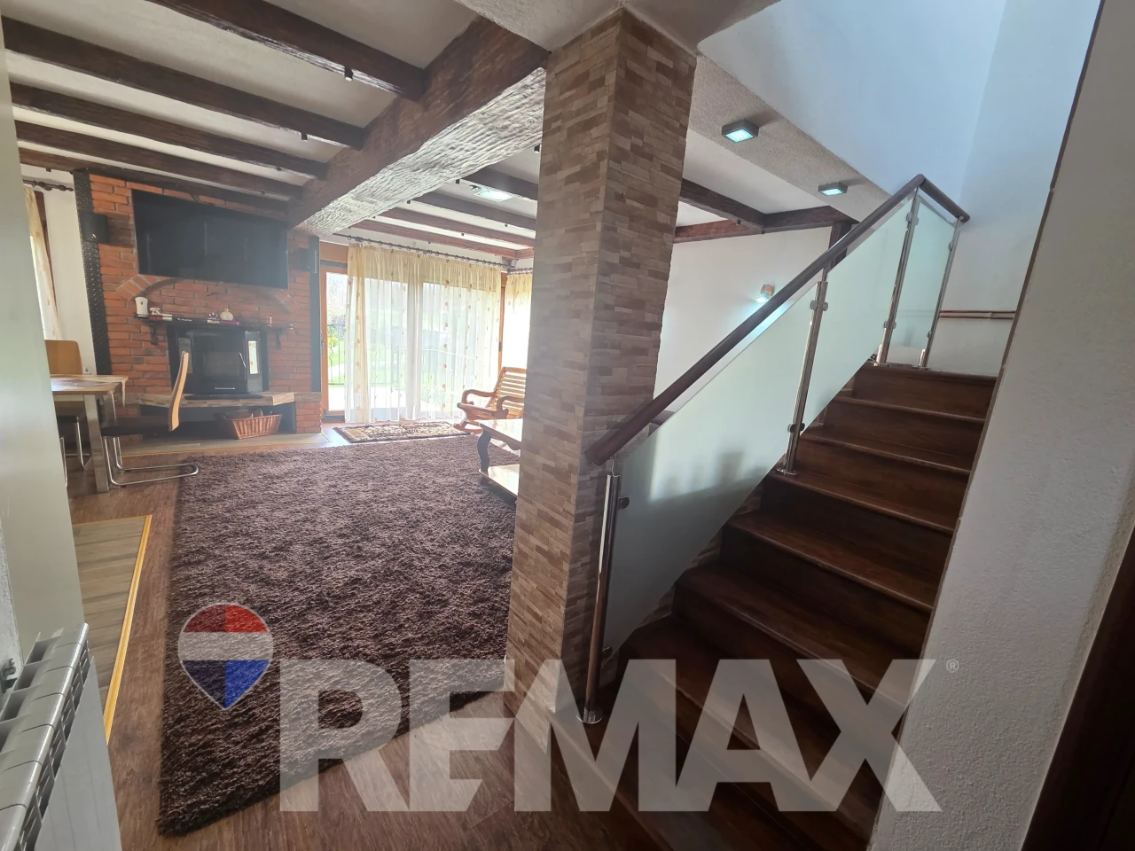 Luksuzno imanje-vikend kuća,spa/sauna,ladara,potok,smart home 18
