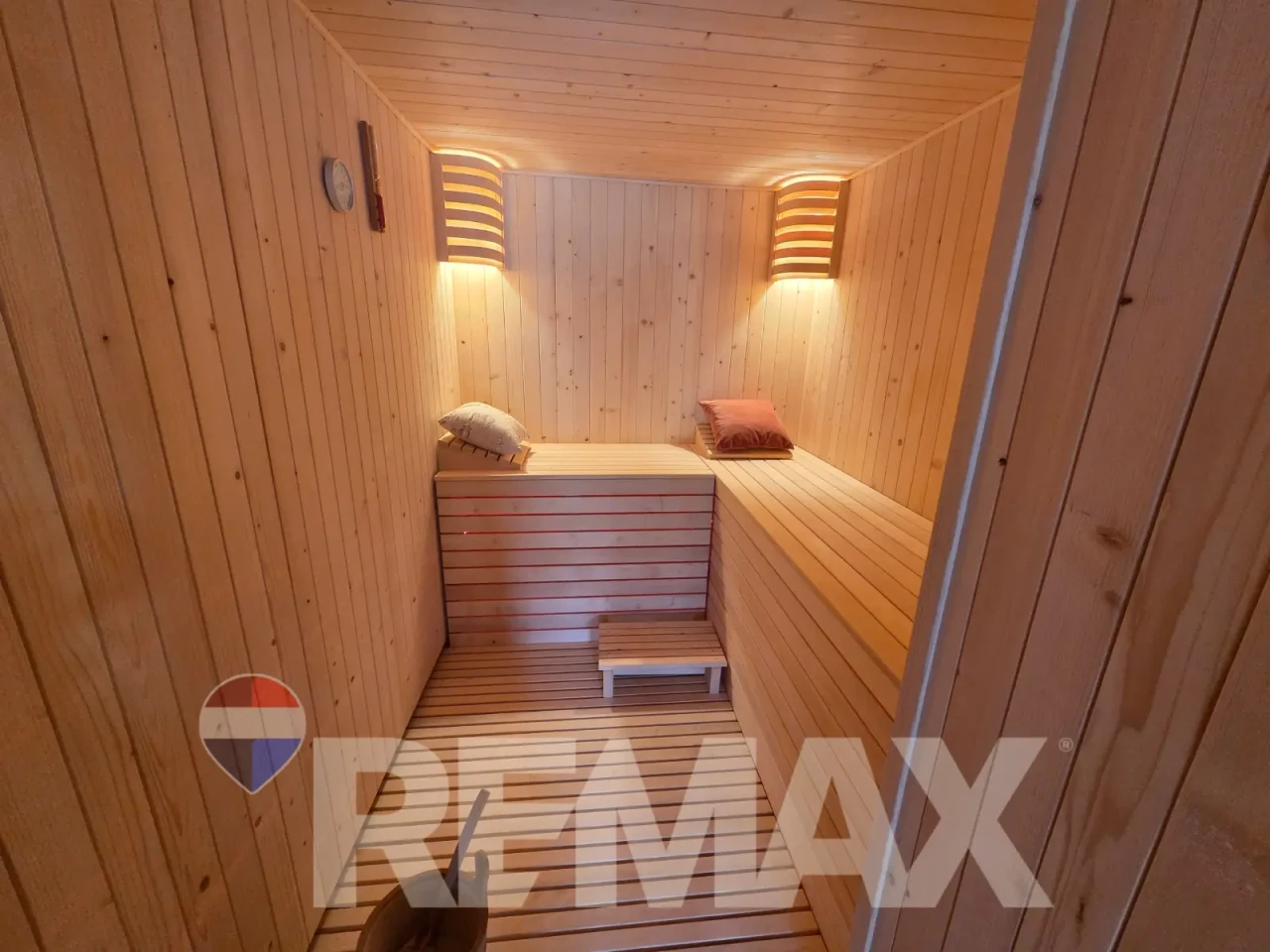 Luksuzno imanje-vikend kuća,spa/sauna,ladara,potok,smart home 33