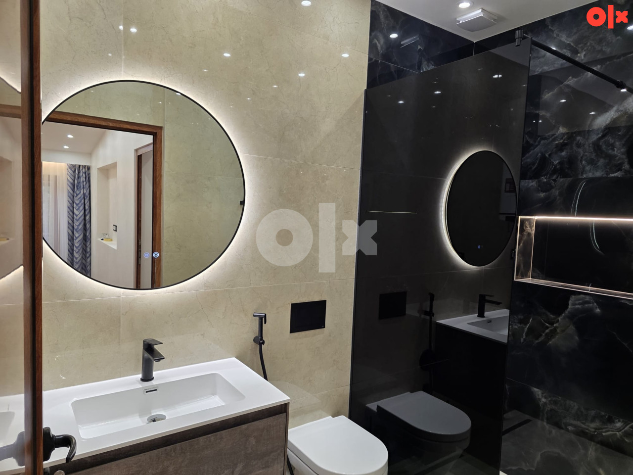 RENOVIRAN STAN 107m2 ,CENTAR ZENICE( UL. MARŠALA TITA) 2