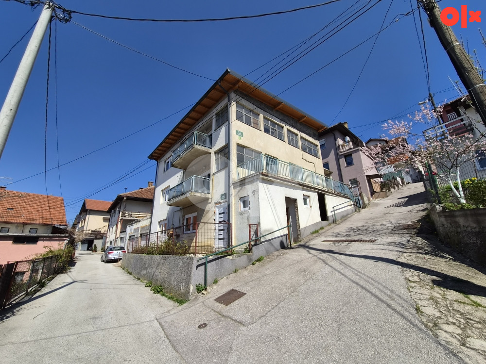 CAPITAL/ Kuća sa 3 garaže Pofalići/ 301m2/ Zahira Panjete