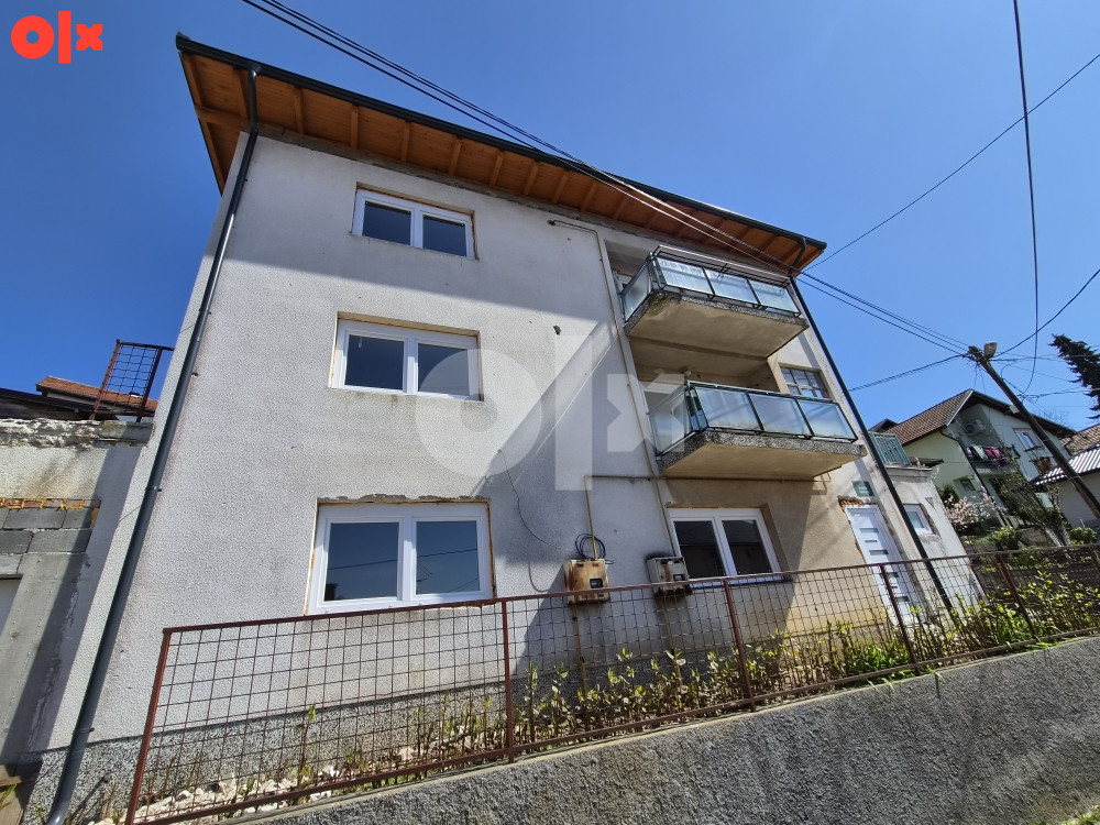 CAPITAL/ Kuća sa 3 garaže Pofalići/ 301m2/ Zahira Panjete 6