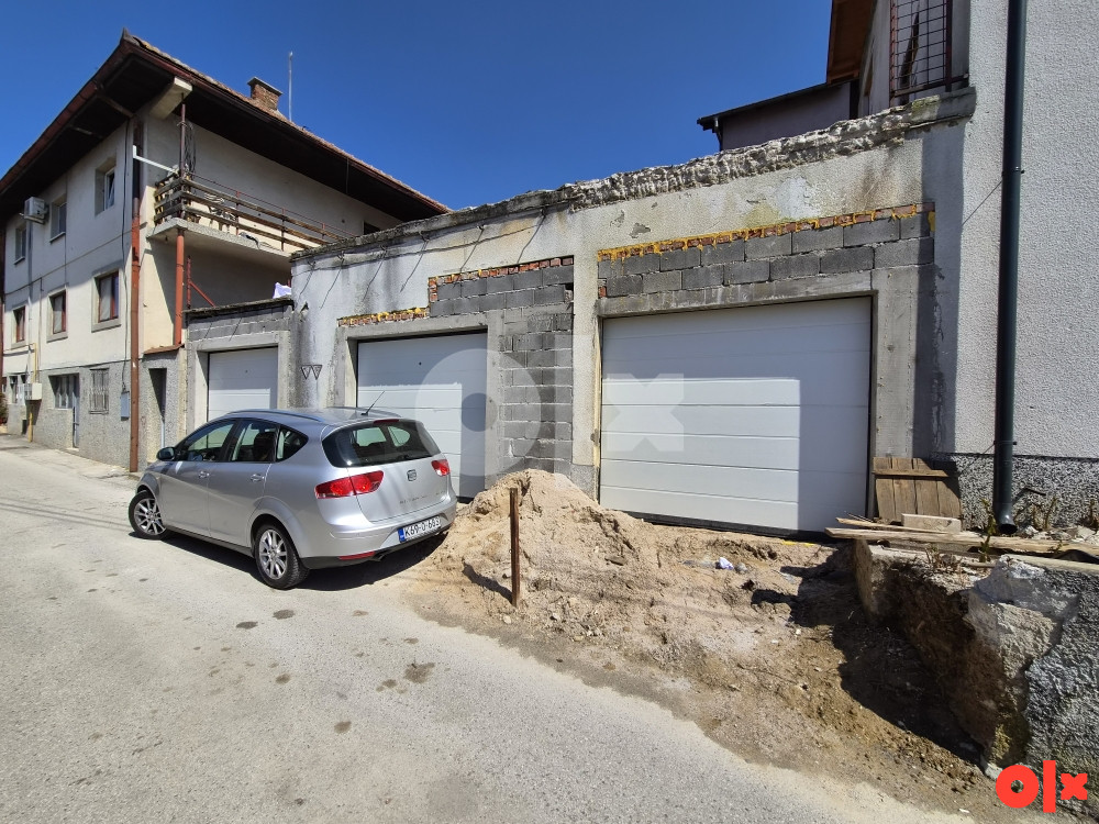 CAPITAL/ Kuća sa 3 garaže Pofalići/ 301m2/ Zahira Panjete 7