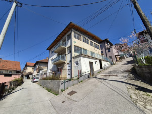 CAPITAL/ Kuća sa 3 garaže Pofalići/ 301m2/ Zahira Panjete