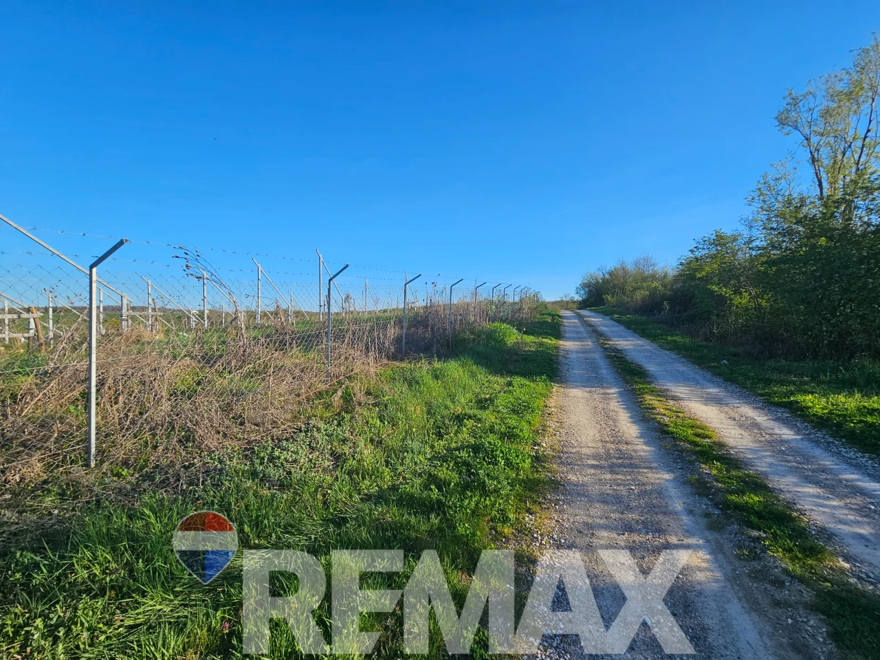Zemljište za solarnu elektranu | 52.317 m2 | Derventa 5