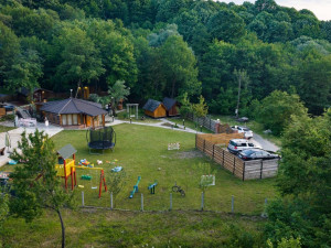 Bungalovi Forest - oaza mira u prirodi za odmor i druženja