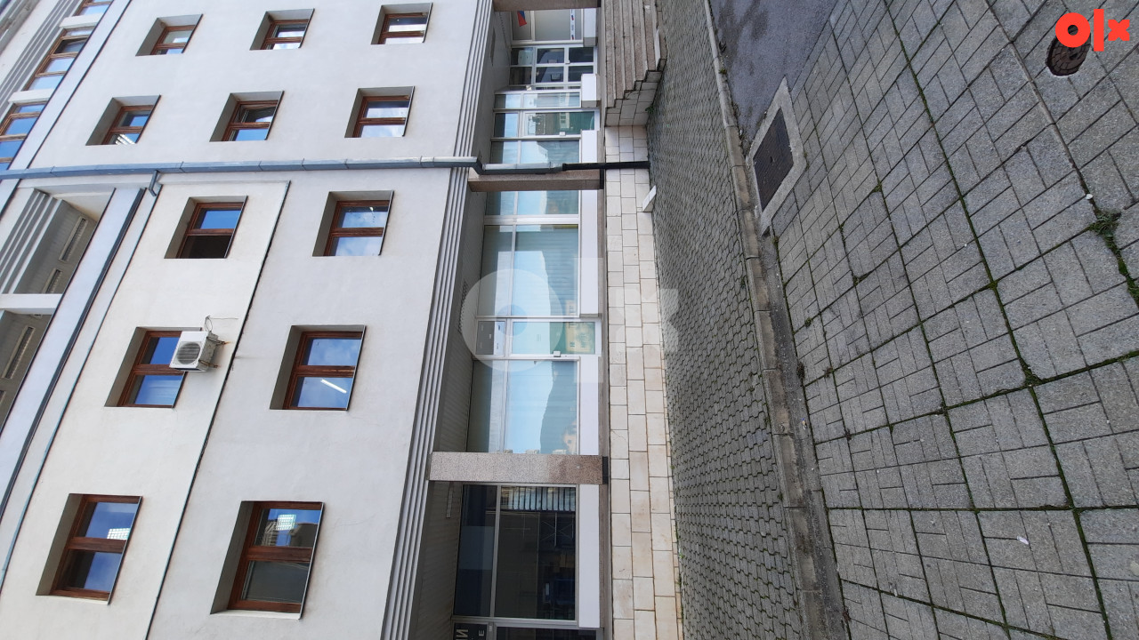 Poslovni prostor Pale 30m2 (CENTAR) 2
