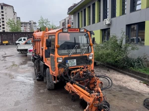 Hansa APZ 1003 H čistilica - volan na desnoj strani