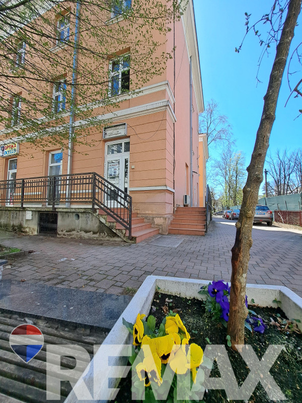 NAJAM POSLOVNOG PROSTORA / STROGI CENTAR GRADA