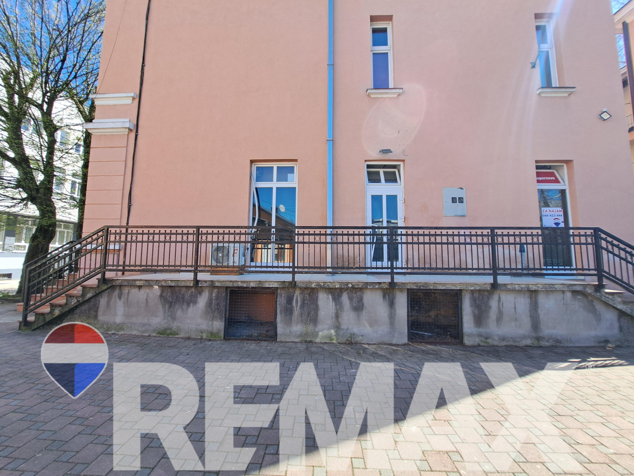 NAJAM POSLOVNOG PROSTORA / STROGI CENTAR GRADA 11