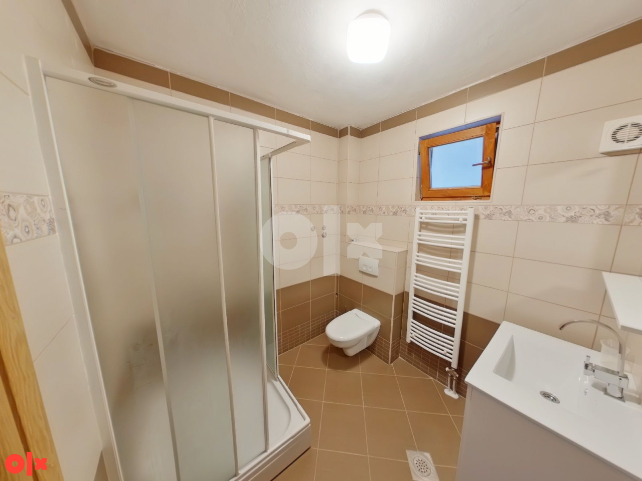 100948 Kuća na dvije etaže 280m2, Hotonj 15