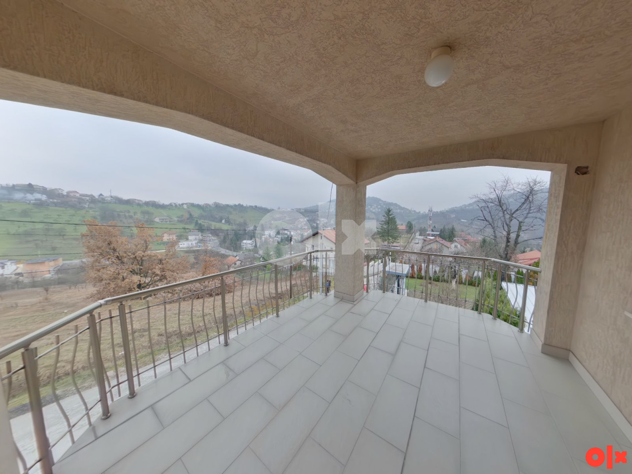 100948 Kuća na dvije etaže 280m2, Hotonj 16