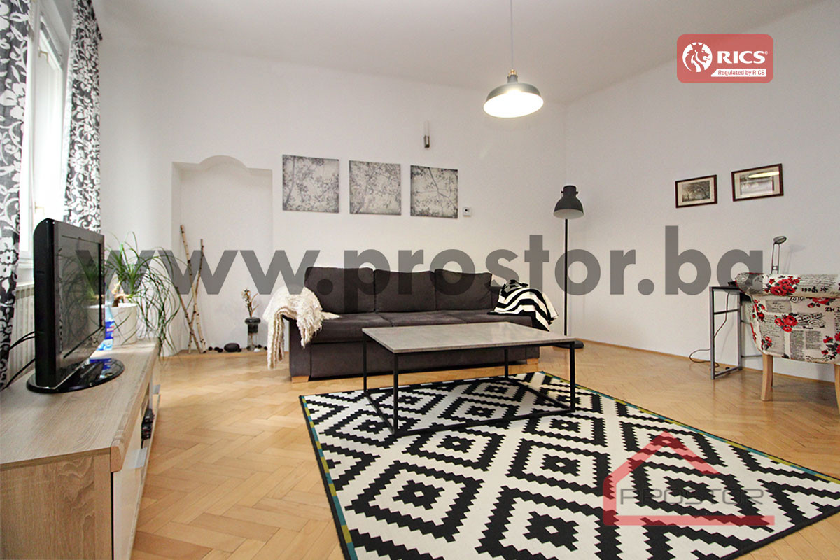 PROSTOR izdaje: Dvosoban stan, 64m2, Centar