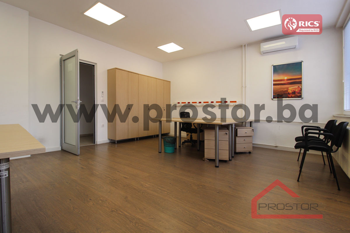 PROSTOR izdaje: Poslovna zgrada, 1643m2, Centar 15