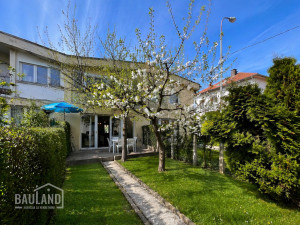 BAULAND/ Dvoetažni stan 97m2/ Dvorište i garaža/Pejton Ilidža