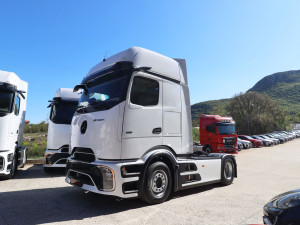 Mercedes Actros 1851 Giga ProCabin Ol-Retarder Mirror Standklima