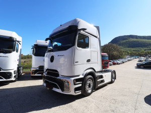 Mercedes Actros 1851 Giga ProCabin Ol-Retarder Mirror Standklima
