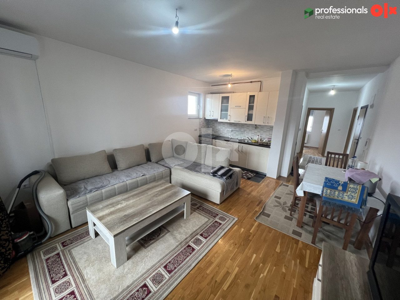 Trosoban stan Stupsko Brdo Ilidža Sarajevo 66 m2 2