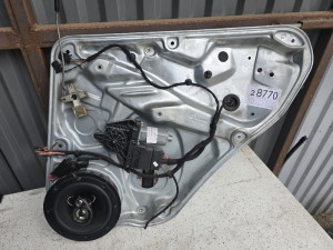 VW Passat 5+ limuzina zadnji desni podizac stakla