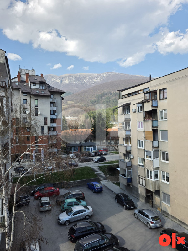 Dvosoban stan u centru Travnika 14