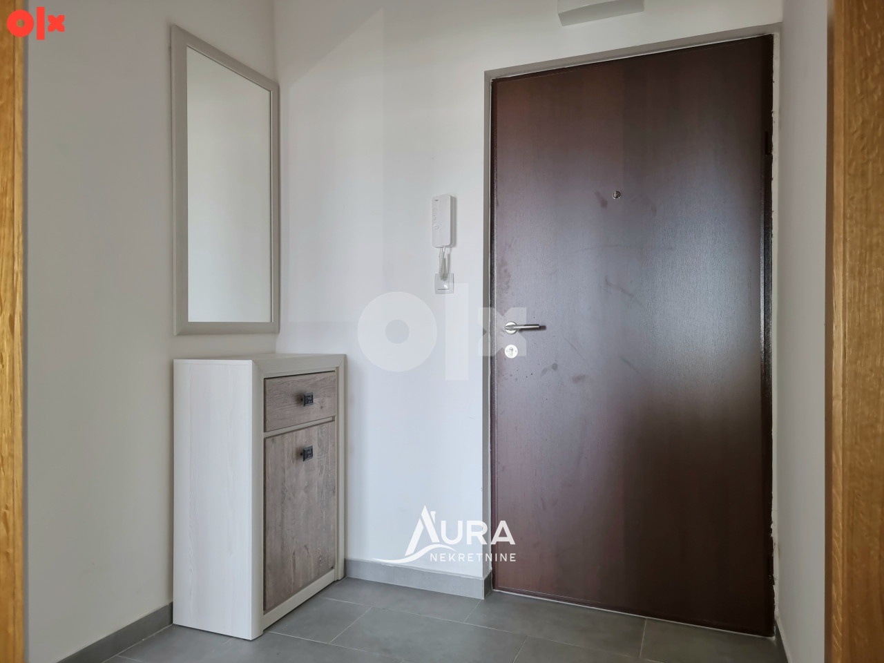 AURA/ Nov i namješten stan / Ilidža 7