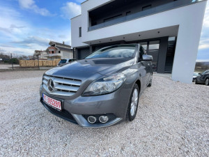 Mercedes-Benz B 180 cdi Automatik navi kamera f1 volan