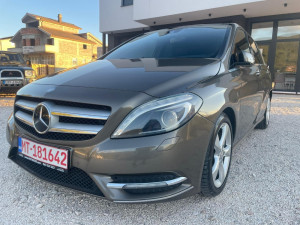 Mercedes-Benz B 200cdi AMG navi panorama xenon led kamera