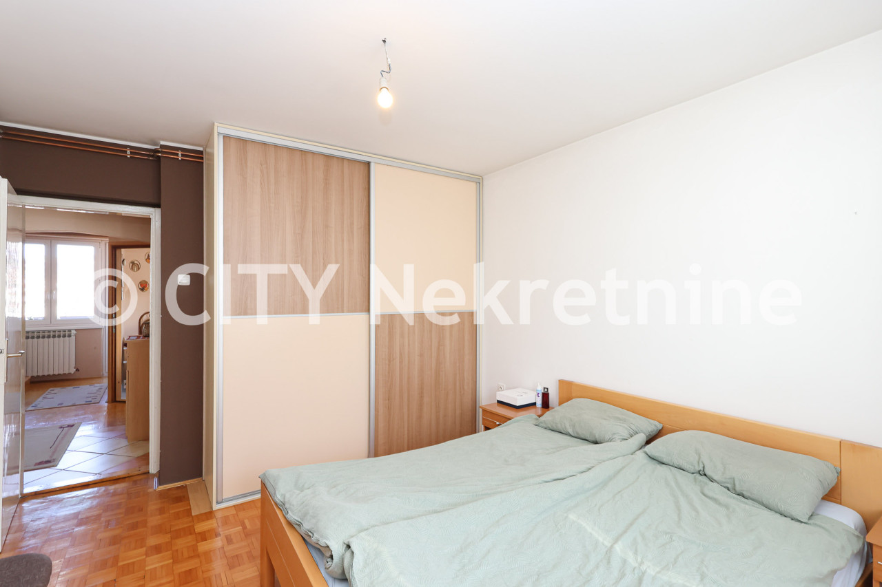Četverosoban adaptiran stan - Stari grad - Bistrik - 94 m2 11
