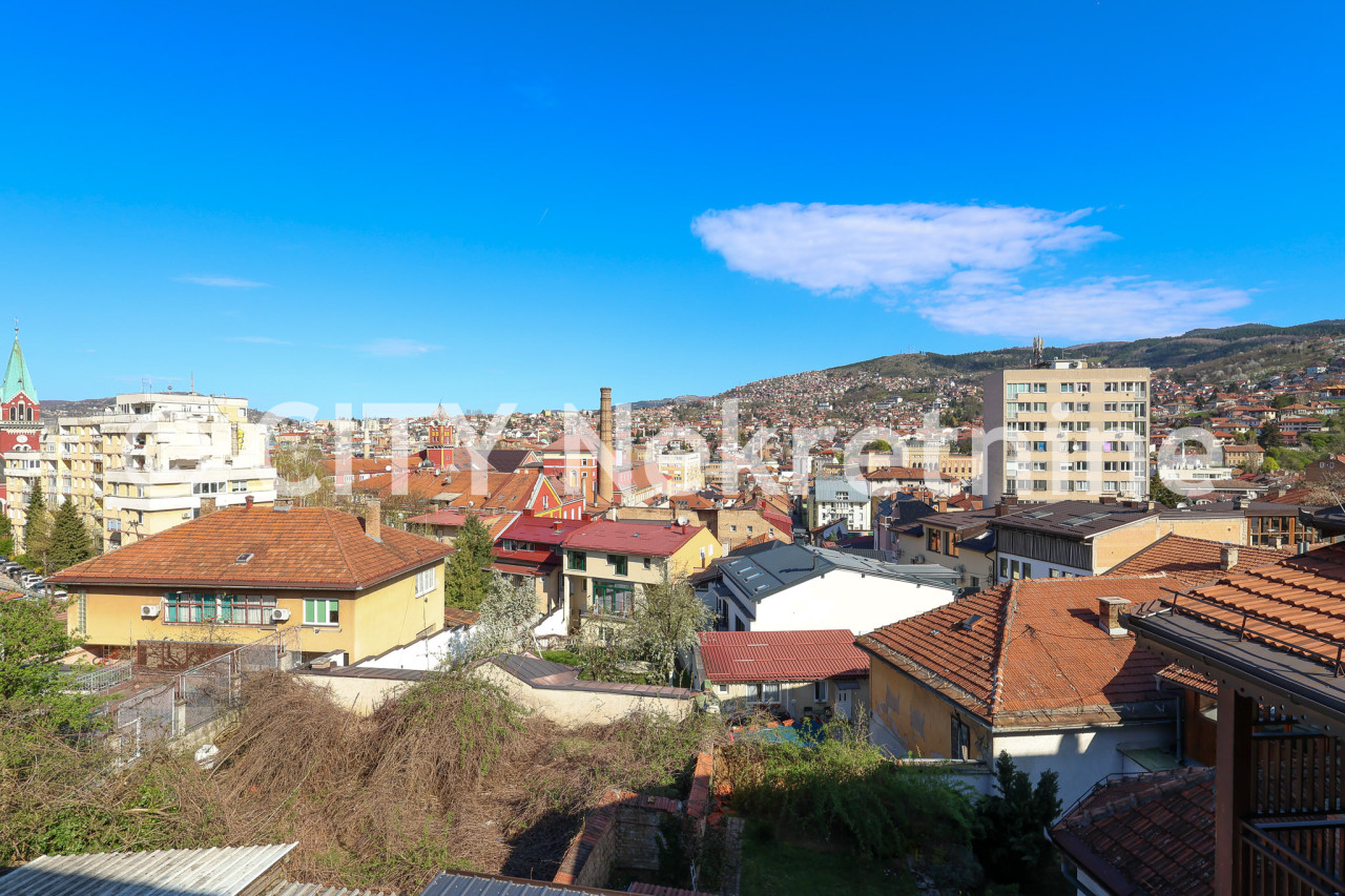 Četverosoban adaptiran stan - Stari grad - Bistrik - 94 m2 16