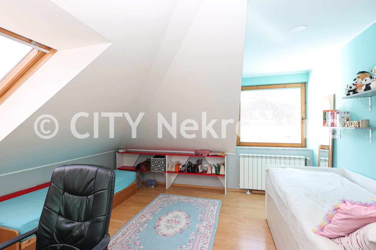 Četverosoban adaptiran stan - Stari grad - Bistrik - 94 m2 20
