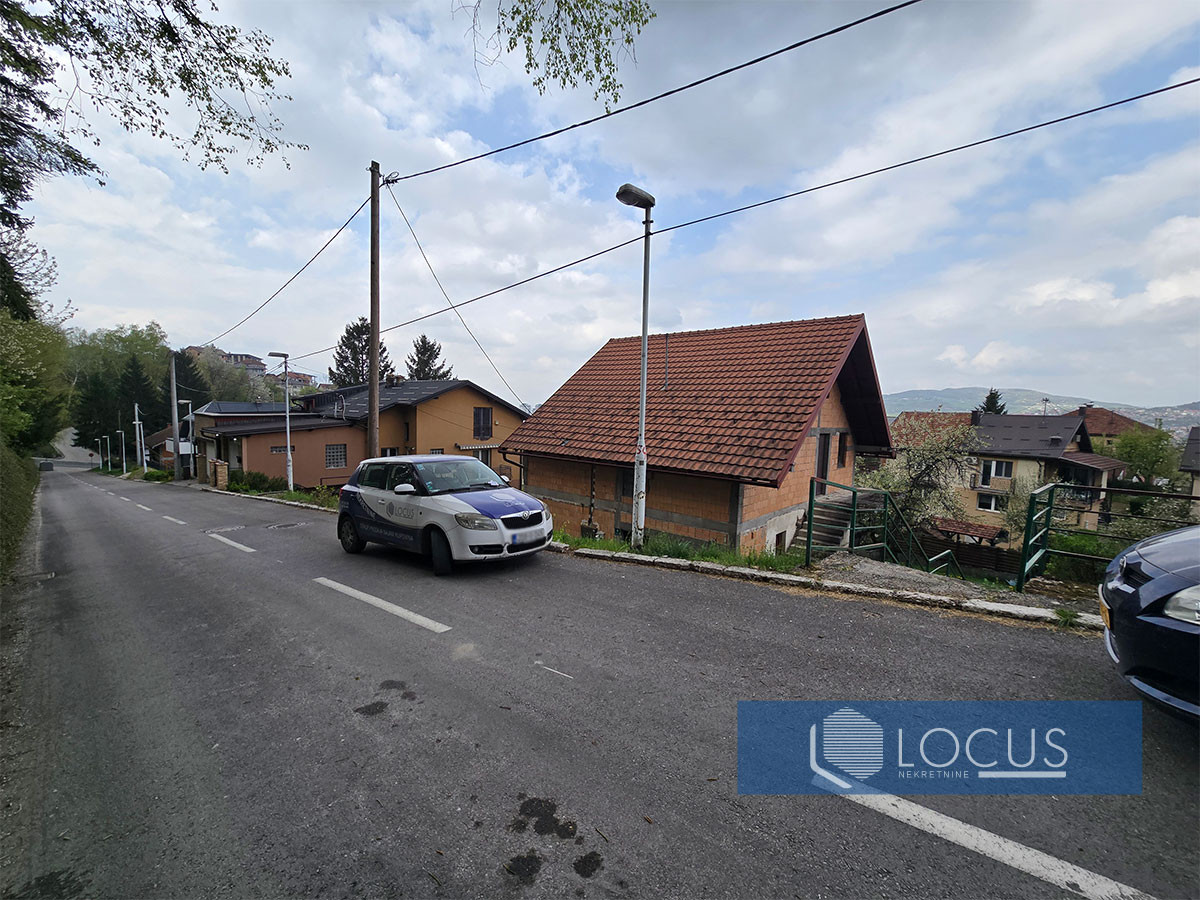 LOCUS: Dupleks kuća i dvorište, Vraca, Novo Sarajevo 16