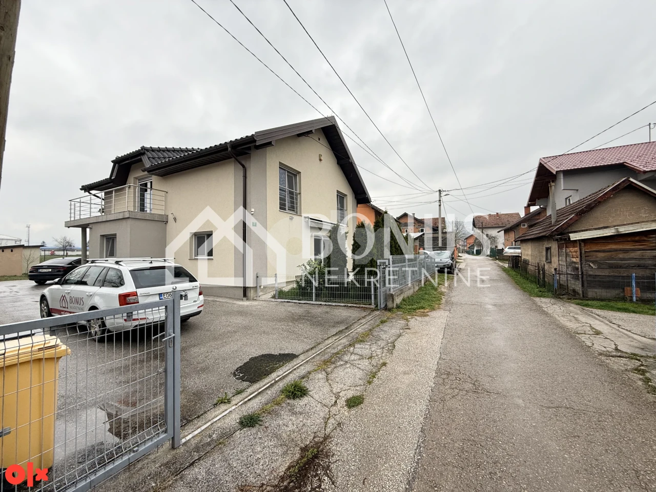 Kuća sa okućnicom, Podlugovi 8