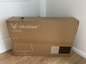 LG 27GR95QE-B UltraGear OLED  , 240HZ  2560 x 1440 (WQHD)