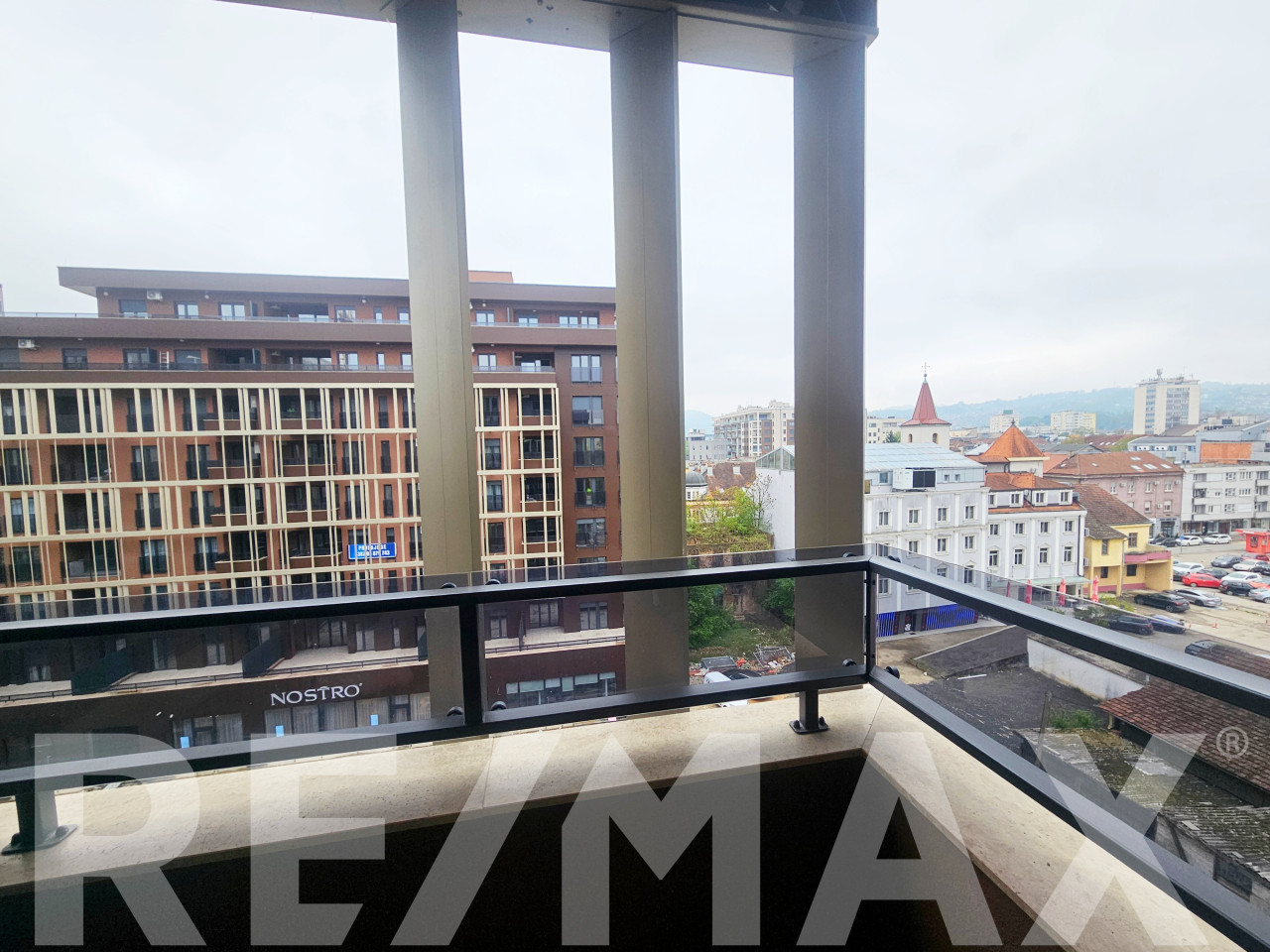 IZDAJE SE LUKSUZAN STAN SA GARAŽNIM MJESTOM -PALATA 14