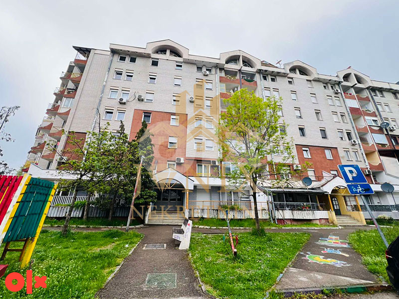 Najam trosoban stan kod Emporiuma Banja Luka 70m2