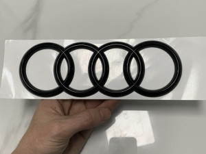 Audi Q7 znak crni 230mm audi znakovi emblem Q7 zadnji znak crni