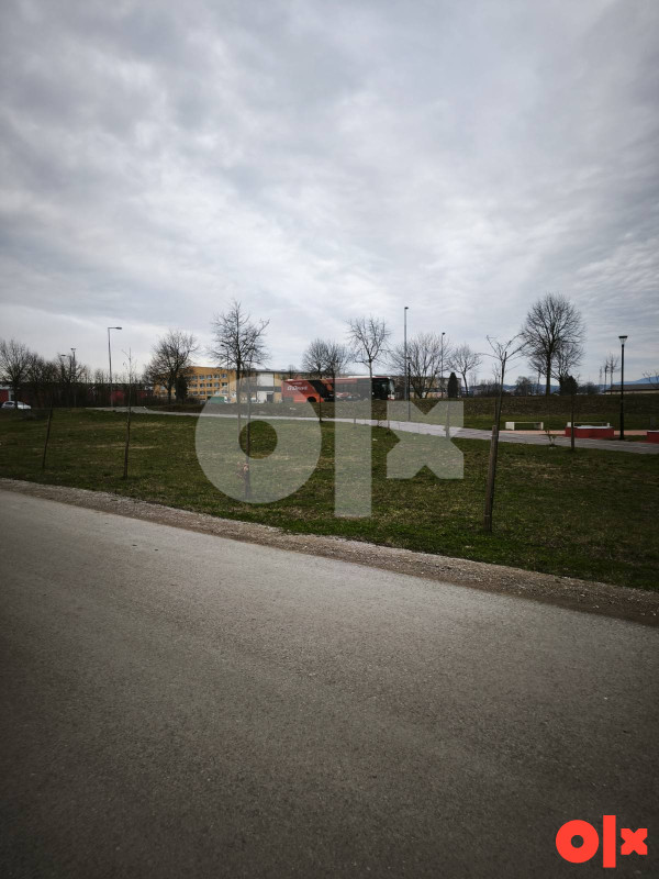 KUĆA 90m2 - OKUĆNICA 580m2 - TRAPISTI KOD PIVARE 2