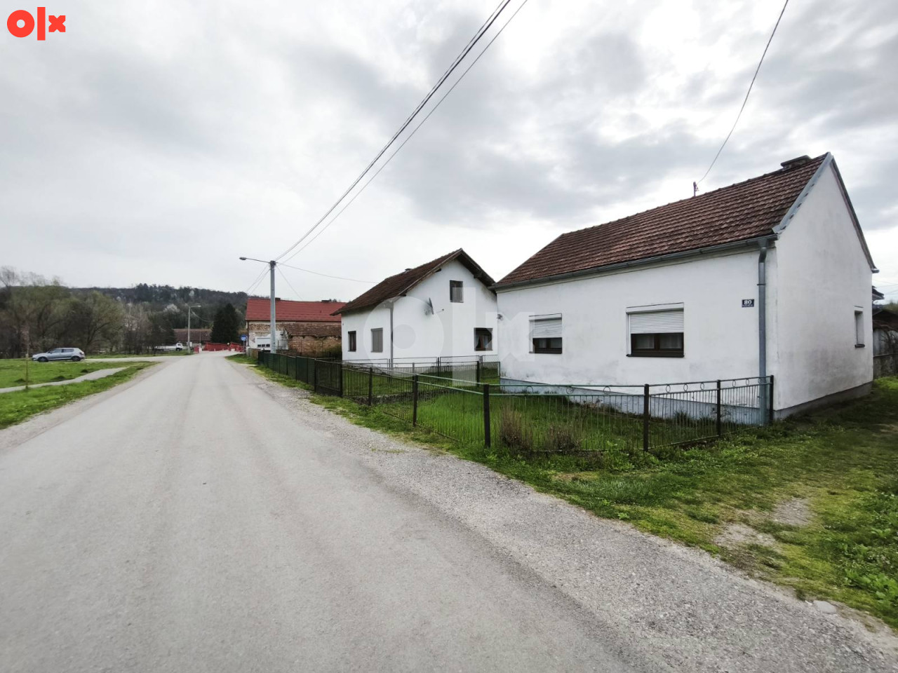 KUĆA 90m2 - OKUĆNICA 580m2 - TRAPISTI KOD PIVARE 3