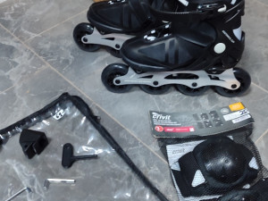 Crivit role broj 38 roleri, stitnici, skates igracke