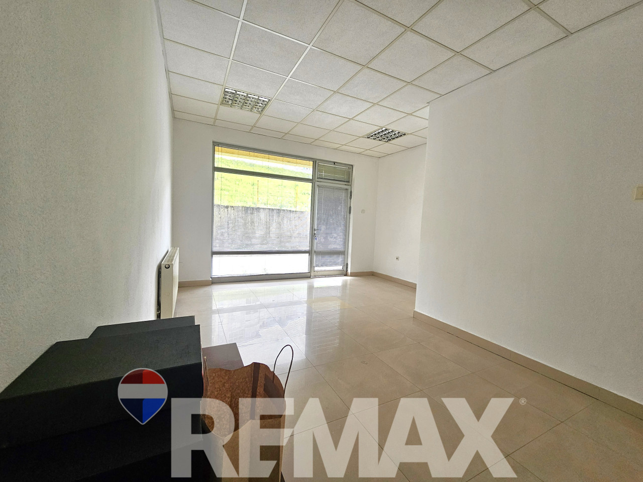 Odličan poslovni prostor | 41 m2 | Žute zgrade 3