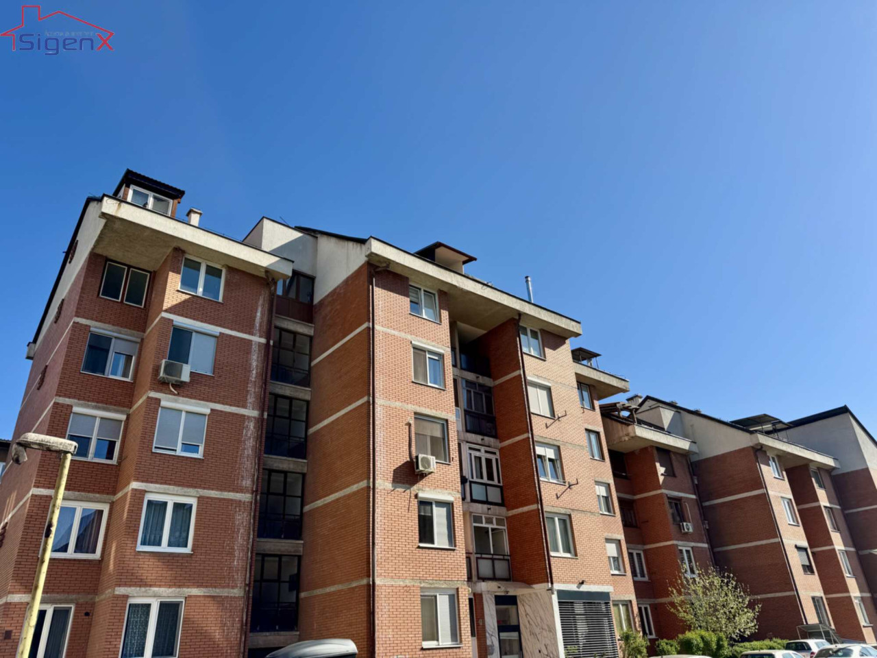 Trosoban stan/Zenica/Crkvice/70m2/top lokacija