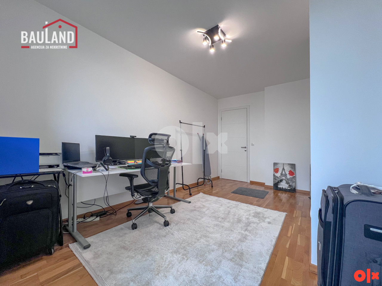 Atraktivan trosoban stan površine 90m2, Istočno Sarajevo 10