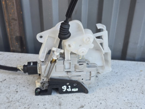 VW Passat 6 prednja desna brava