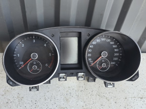 VW Golf 6 2.0 TDI kilometar sat 5K0920 870C
