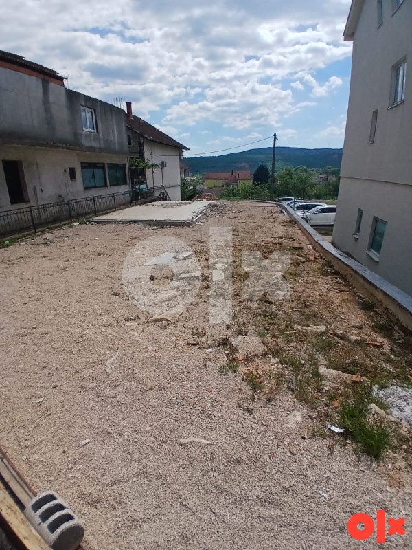 Zemljište Grude 370m2 centar kod skole
