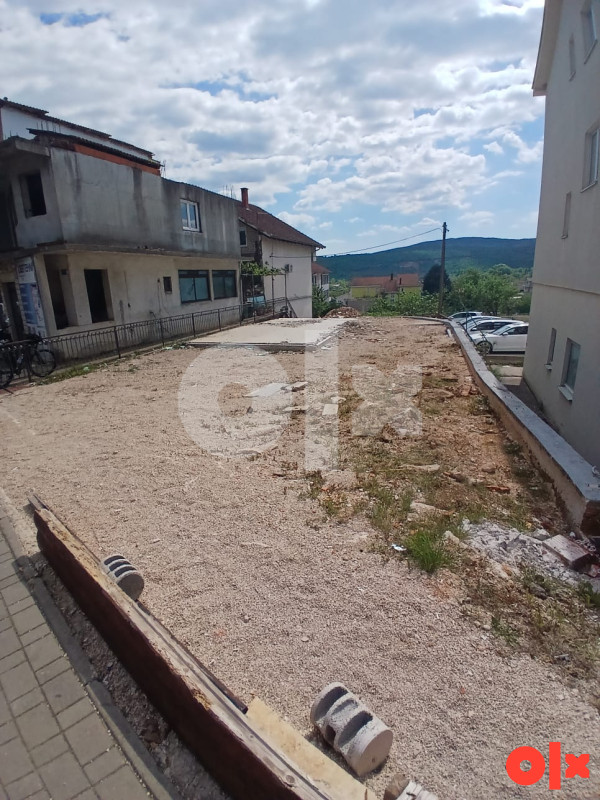 Zemljište Grude 370m2 centar kod skole 2
