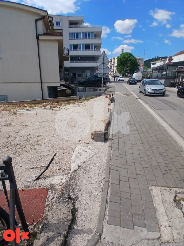 Zemljište Grude 370m2 centar kod skole 4